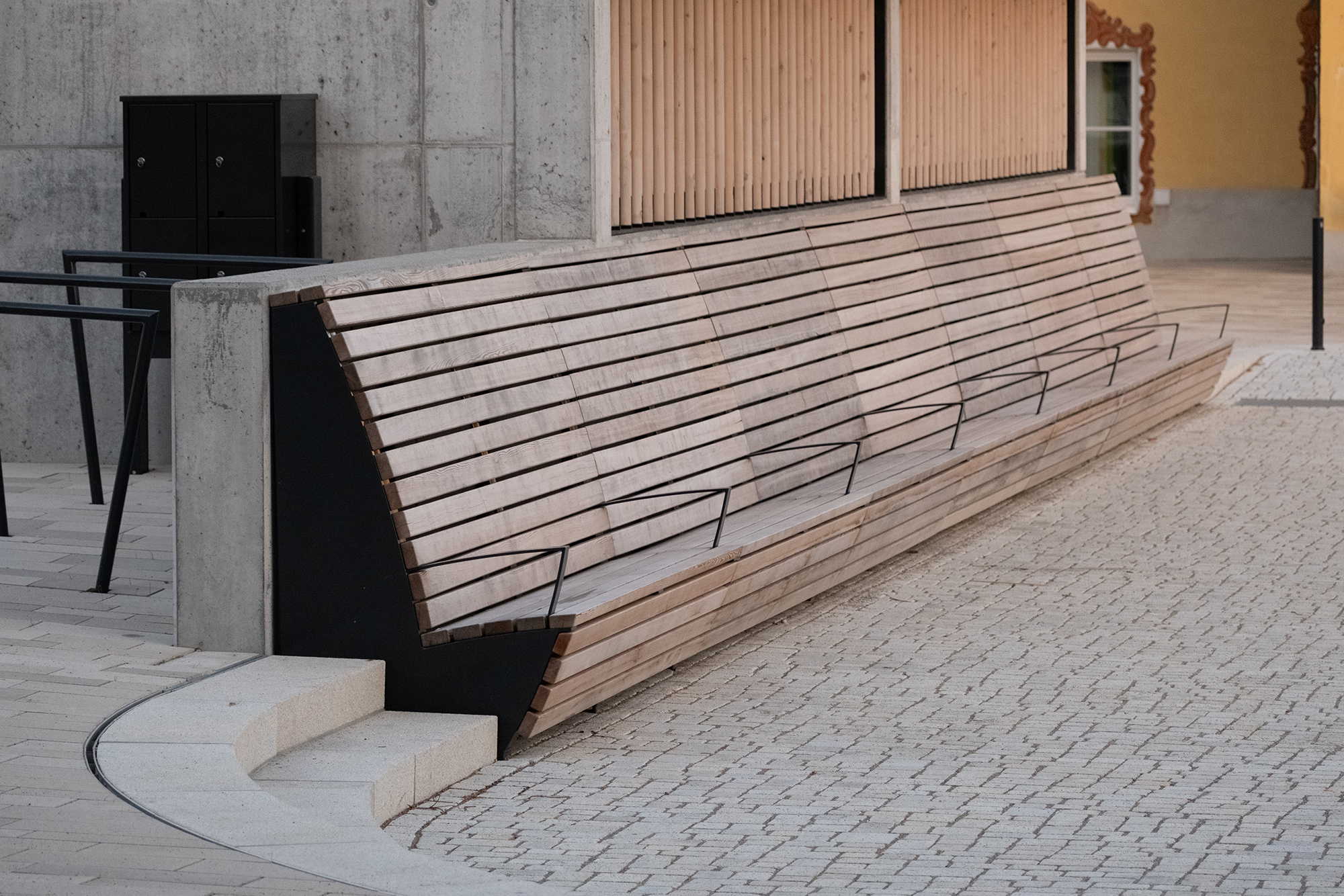 ALT_06_Sitzbank